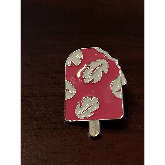 Disney Lilo Ice Cream Mystery Trading Pin - Picture 1 of 4